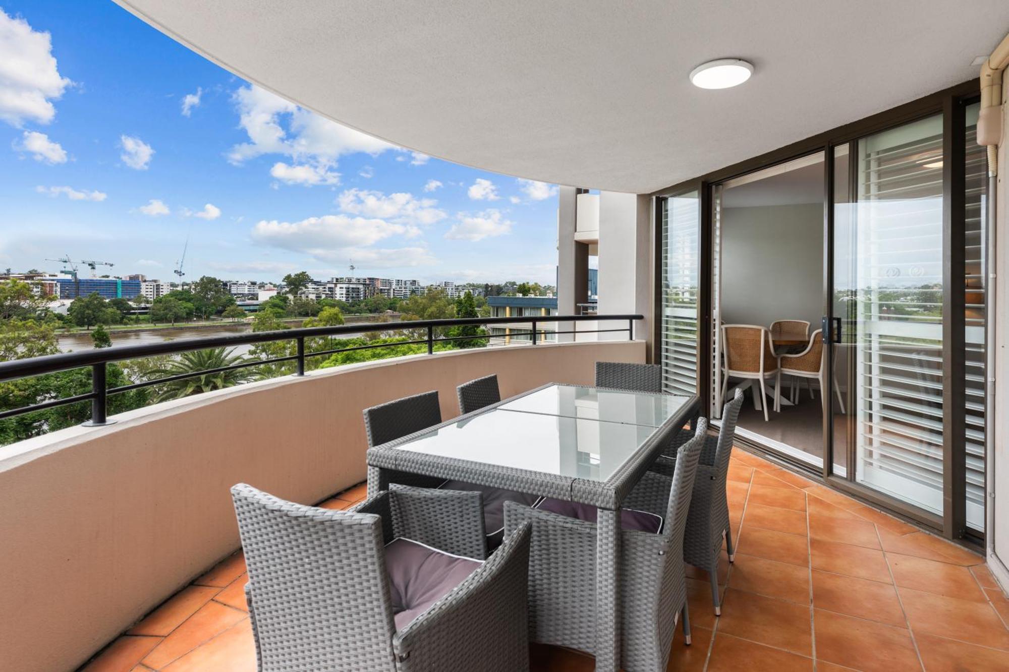 בריסביין The Oasis Apartments מראה חיצוני תמונה